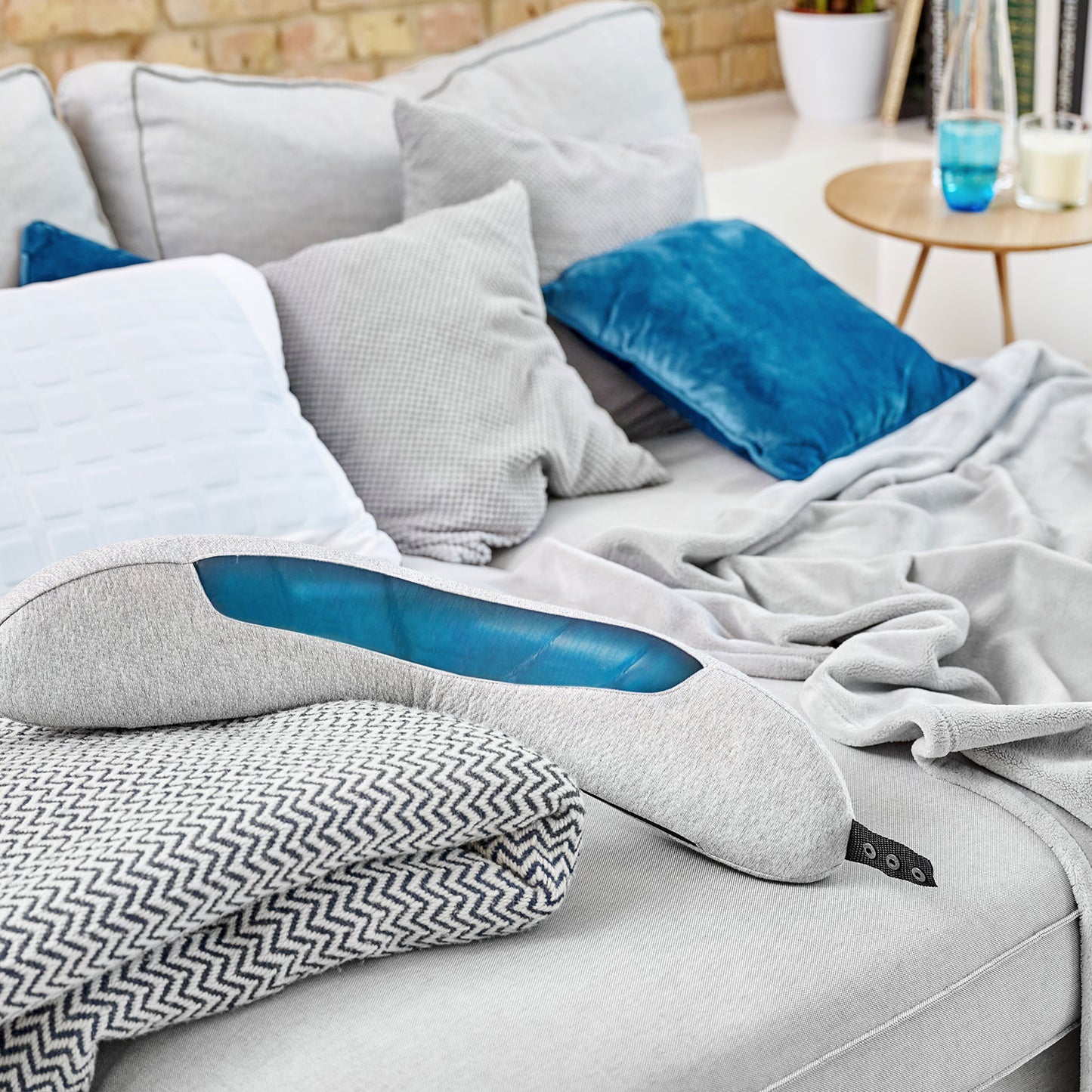 Technogel Living 2 in 1 Travel Pillow