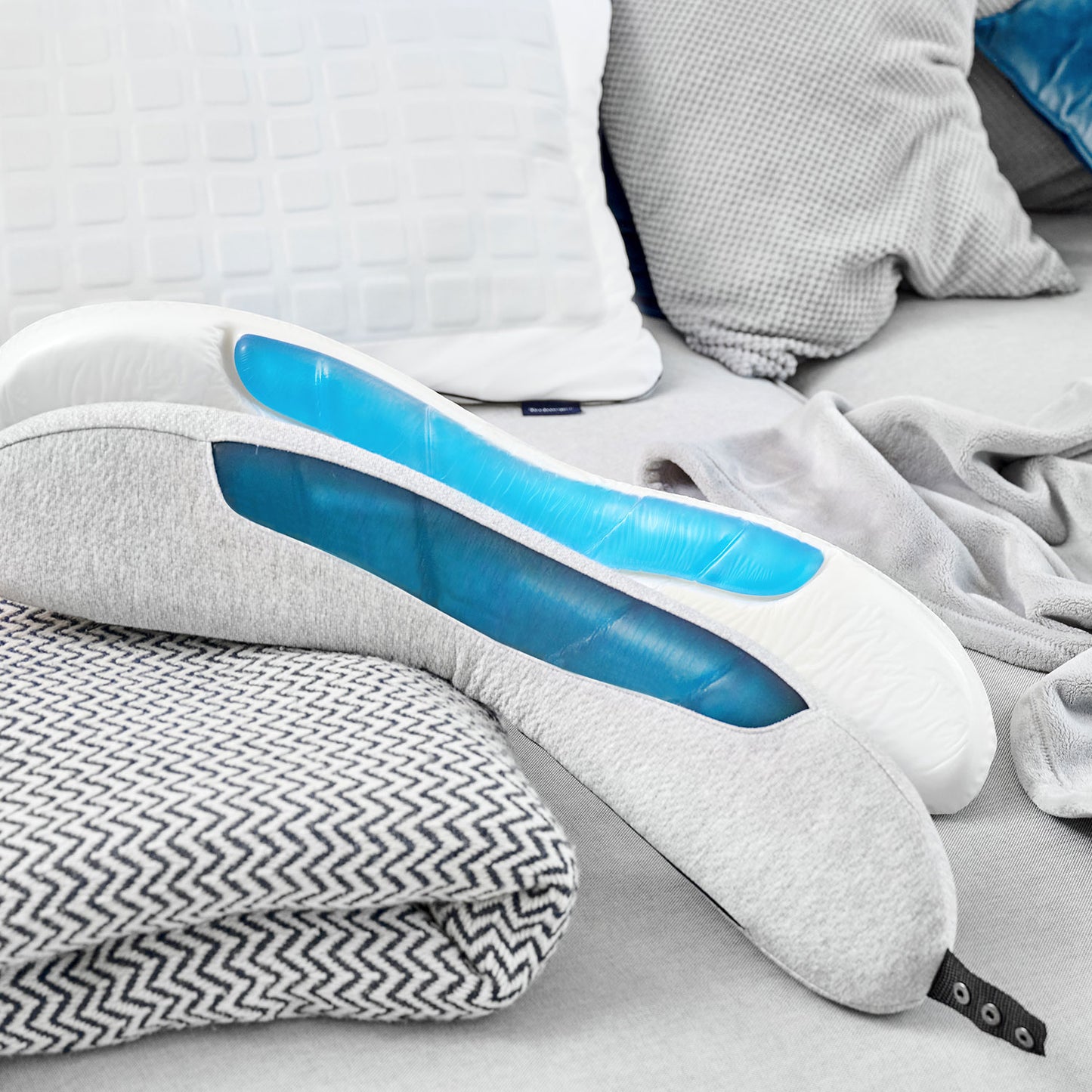 Technogel Living 2 in 1 Travel Pillow